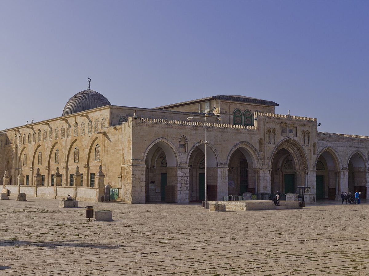 ساحات المسجد الأقصى